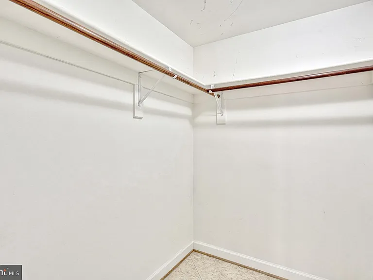 5021 Fleming Dr — Photo 53