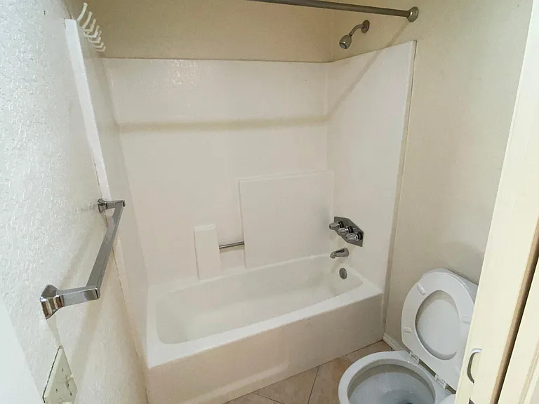 Bedroom 2: shower & toilet