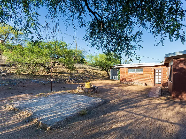535 N Cimarron St — Photo 42