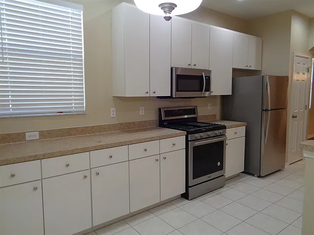12719 Bramfield Dr — Photo 4