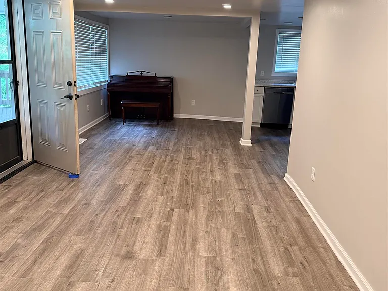 8551 Griffin Ave — Photo 17