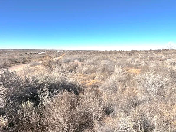 201 10th Ave NW, Rio Rancho, NM 87144