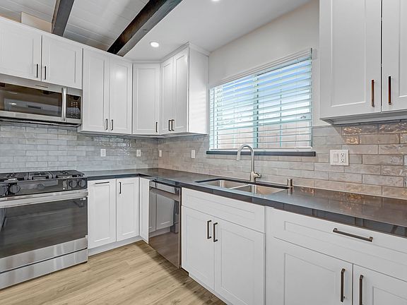 3rd image of 8848 Gothic Ave #2