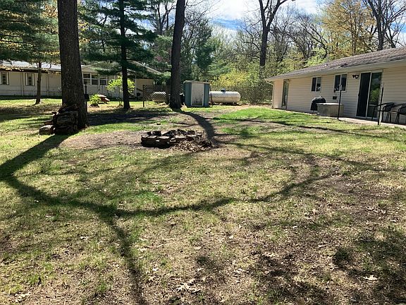 3rd image of 2576 N Gordon Ave