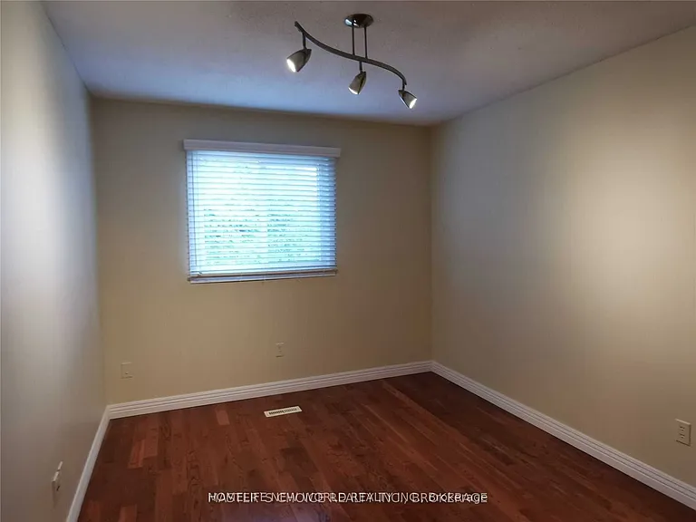 209 Winding Ln — Photo 11