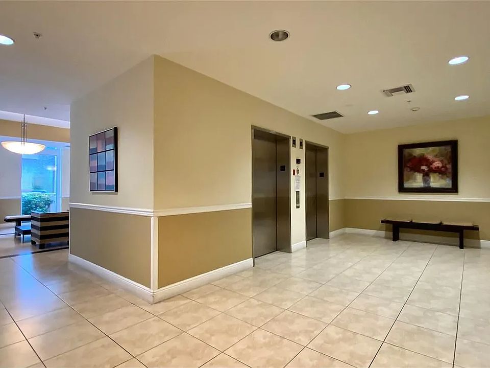 2 Elevators