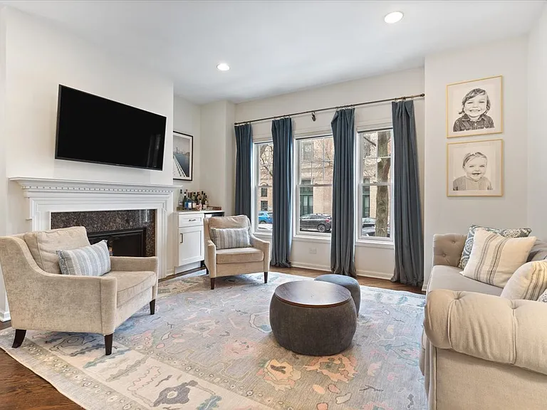 1310 W Fletcher St #1E — Photo 2