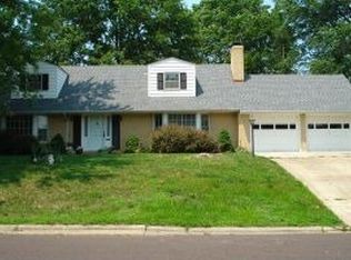 203 W Ridgeley Rd, Columbia, MO 65203