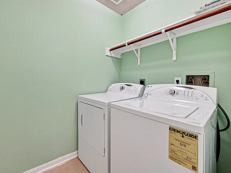 16102 Flatridge Ct — Photo 34