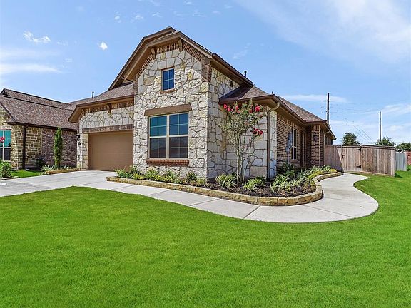 2nd image of 2215 Rose Manor Ct