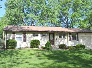 7332 Robinson St, Overland Park, KS 66204