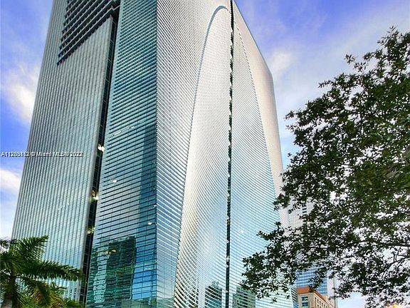 4th image of 1395 Brickell Ave #2911