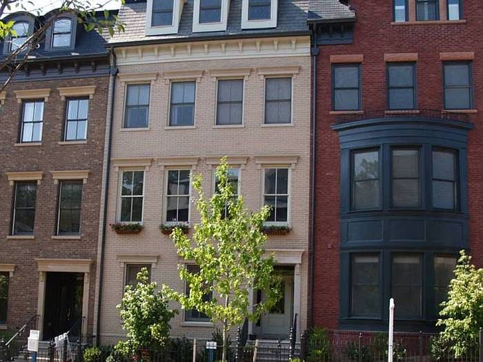1st image of 7821 Cadbury Ave