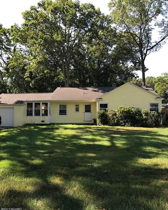 1st image of 1975 Belmont Dr