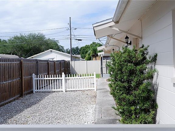 3rd image of 529 92nd Ave N