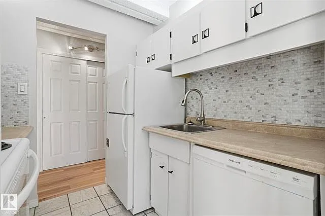 9918 101st St NW — Photo 36