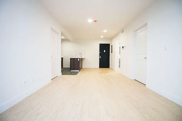 Rented by Nooklyn NYC LLC | media 14