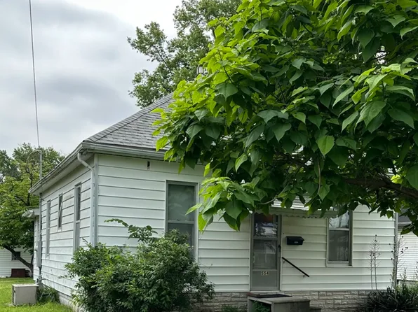 554 N Division St, Du Quoin, IL 62832