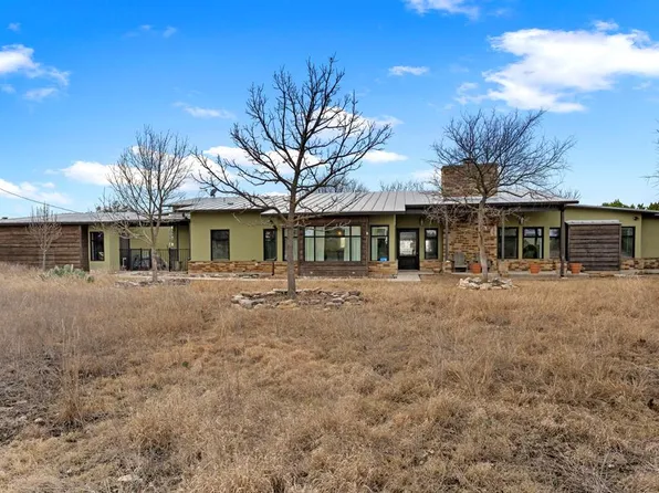 175 Limestone Rdg N, Kerrville, TX 78028