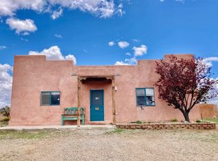 9 Mesa Sea Rd, Arroyo Hondo, NM 87513