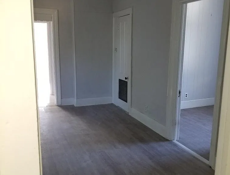 1477 Main St — Photo 7