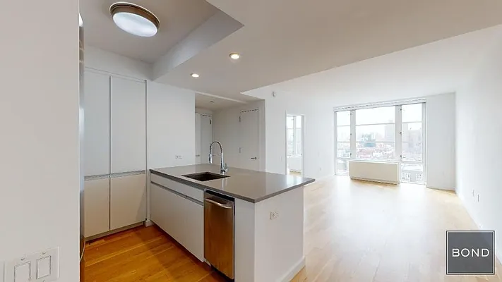 Rented by Bond New York | media 4