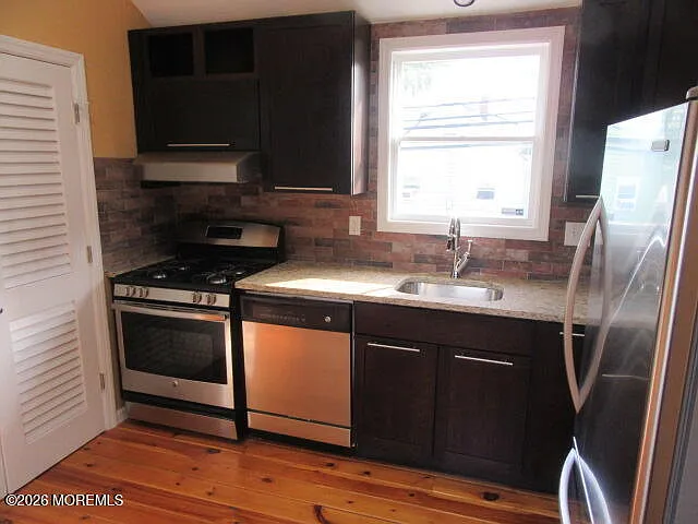 1 bed, 614 sqft, $1,900 — Photo 4