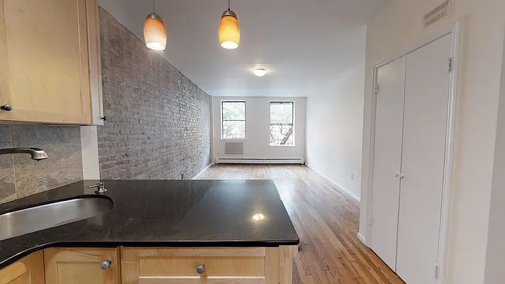 Rented by Metripol Corporation | media 17