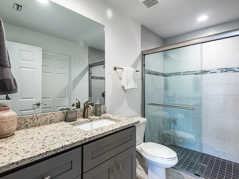 219 Lewis Cir #112 — Photo 26