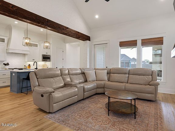 4th image of 209 San Domingo Dr