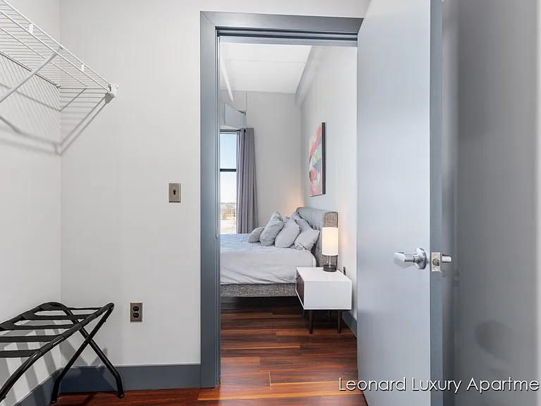 The Leonard Luxury Apartments — Photo 73
