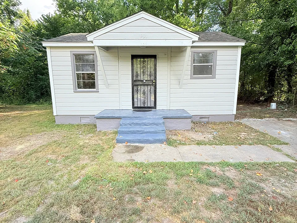 931 Calvin Rd