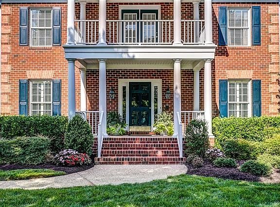 Front Porch & Balcony