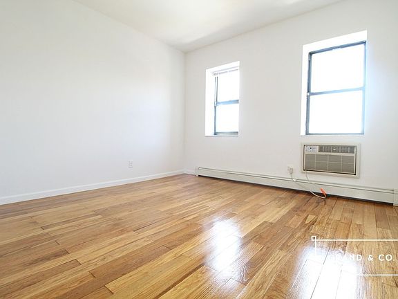 3rd image of 140 Richardson St #2LL