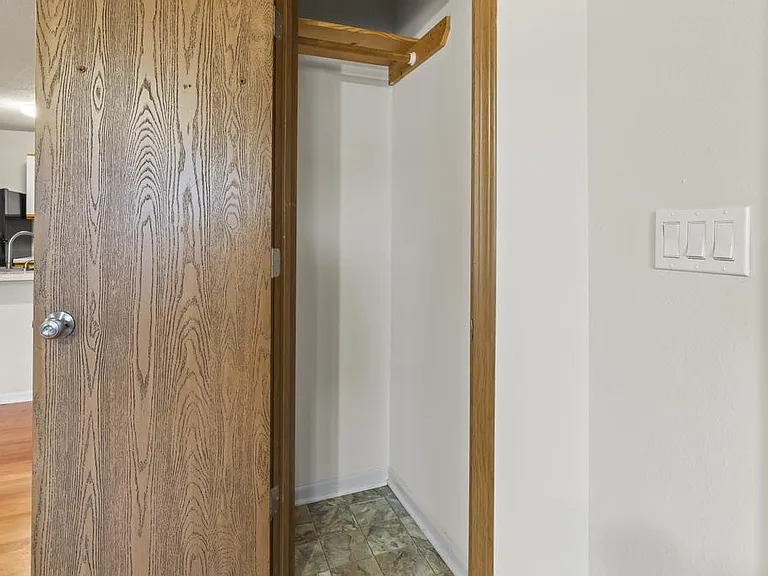 2213 Rockwood Dr — Photo 49