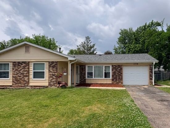 1774 English Dr, Glendale Heights, IL 60139