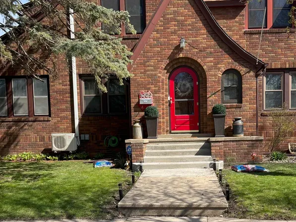 1009 Main St, Ackley, IA 50601