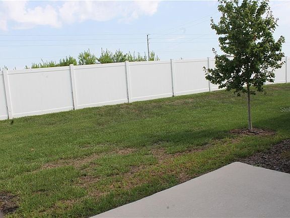 5th image of 7011 Woodchase Glen Dr