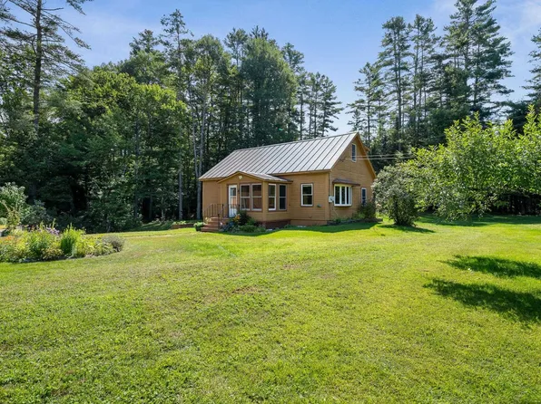 2106 VT Route 14, Calais, VT 05650