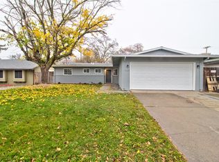 1325 Crestmont Ave, Roseville, CA 95661