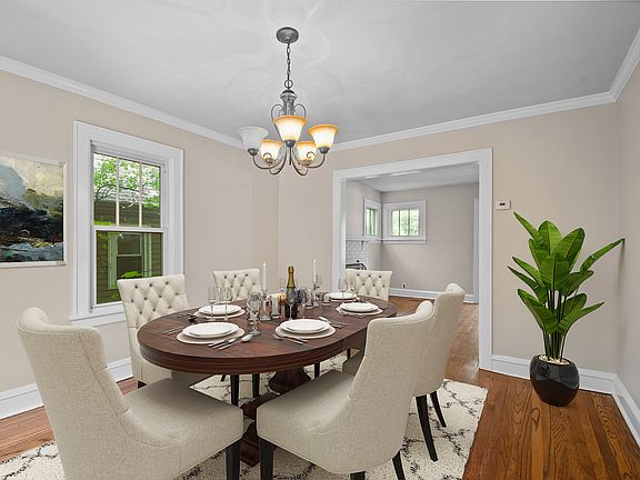 4th image of 1464 Lincoln Pl