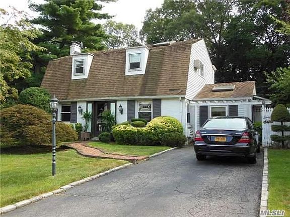 2nd image of 243 Parkside Dr