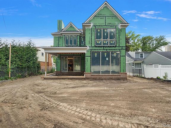 3rd image of 389 Westchester Way