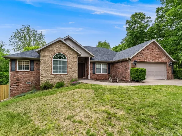 32 Latshaw Dr, Bella Vista, AR 72714