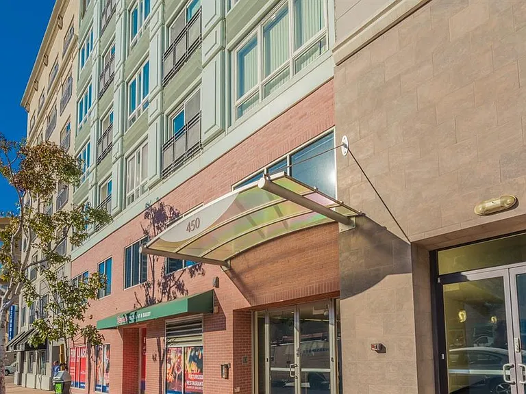 450 J St #5131 — Photo 15