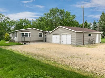 22025 572nd Ave, Austin, MN, 55912