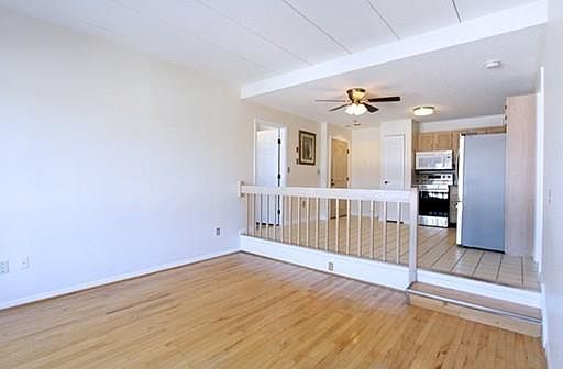 4th image of 160 Burkhall St Unit 606
