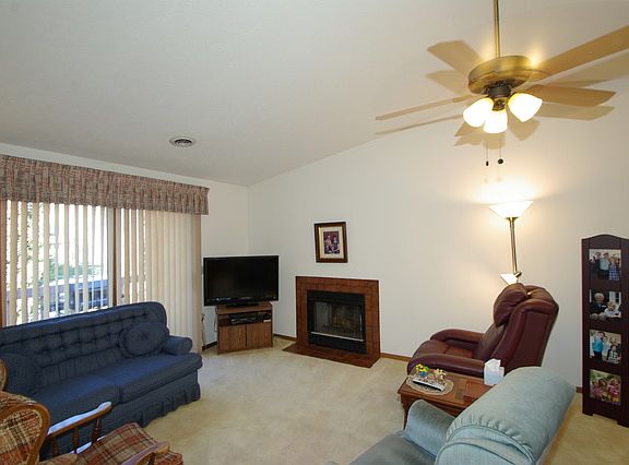 5th image of 528 Triton Ave #0