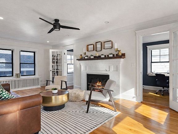 5th image of 424 Brook Rd