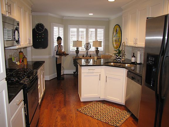 5th image of 7439 Newmans Ln